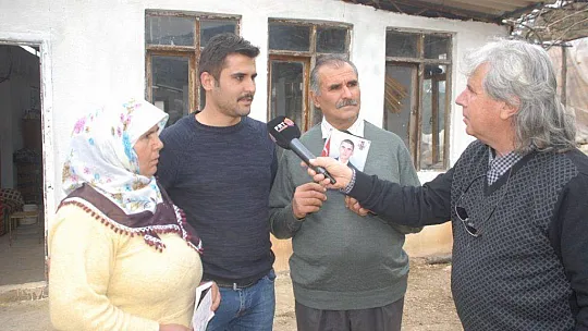 Bakan Akar'ı Nişan Törenine Bekliyorlar