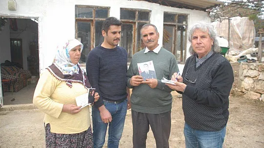 Bakan Akar'ı Nişan Törenine Bekliyorlar