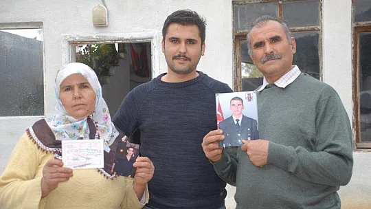 Bakan Akar'ı Nişan Törenine Bekliyorlar