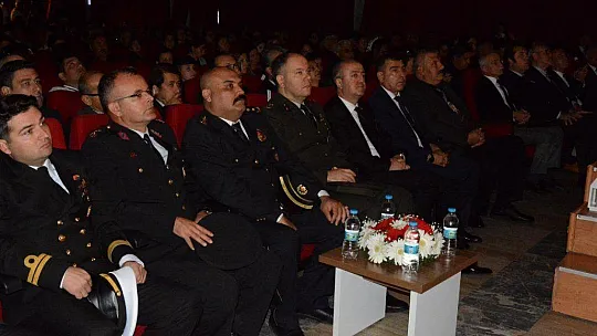 Atatürk muhteşem oratoryo ile anıldı