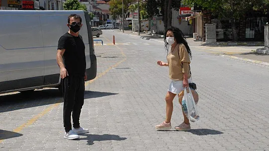 Halk Marketlere Koştu