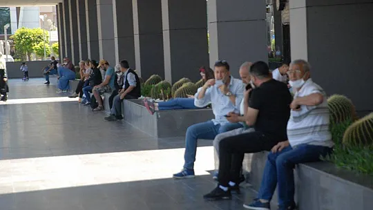 Erasta'da 17 Mağaza Hizmette