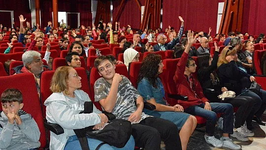 Matematiği kendine özgü yöntemlerle anlattı