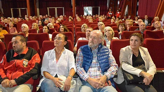Fethiye AKUT'tan Yerleşik Yabancılara Deprem Semineri
