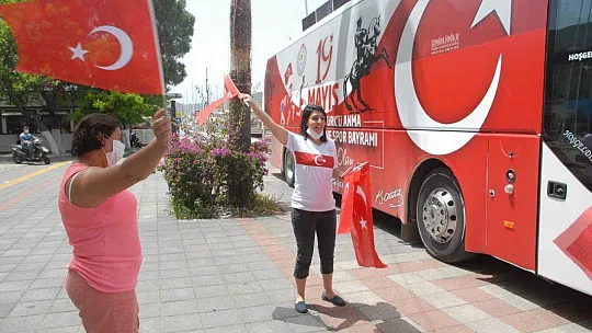 Gençlik Otobüsü Fethiye'de Coşkuyla Karşılandı