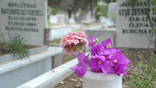 Mezarlık Ziyaretleri Bugünden Yapıldı