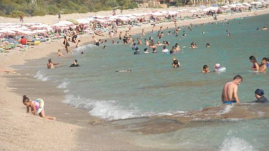FETHİYE'DE EYLÜL TURİSTLERİ