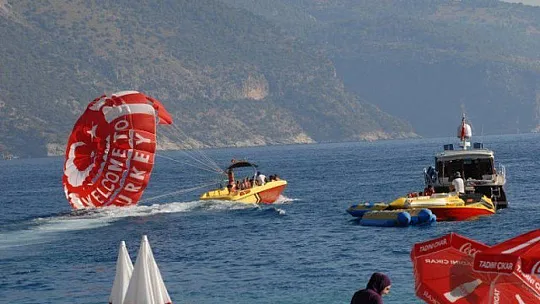 FETHİYE'DE EYLÜL TURİSTLERİ