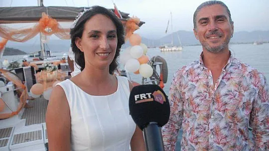 FETHİYE'DE TEKNEDE NİKÂH
