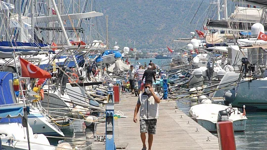 Deniz Turizmi Başladı