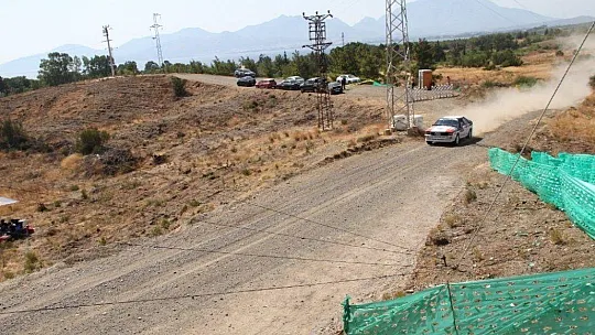 Dünya rallisi heyacanı ikinci gününde de devam ediyor