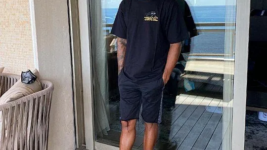 Dünyaca ünlü Formula 1 şampiyonu Lewis Hamilton Bodrum'da