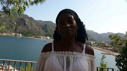 Ünlü sanatçı Della Miles Marmaris'e geldi