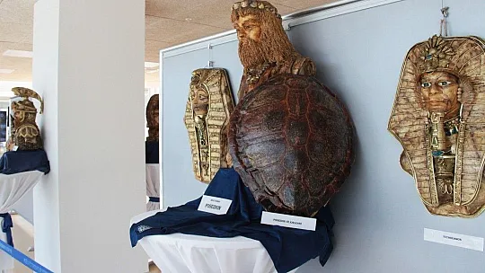 Dünyada bu sanatın tek temsilcisi