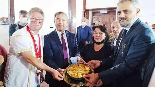 Dünyanın en pahalı tatlısı: Dilimi 5 bin lira