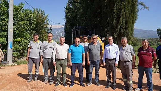 Başkan Akdenizli, Asfalt Çalışmalarını İnceledi