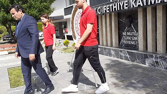 Kutlama Programı Çelenk Töreni İle Başladı