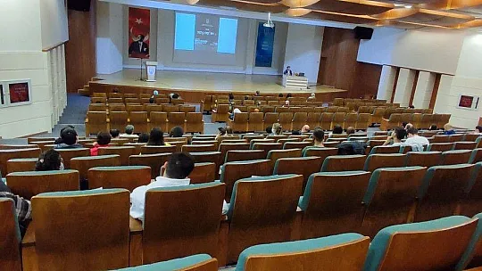 Seher Yılmazer'den 'Sosyal Dışlanma' Söyleşisi