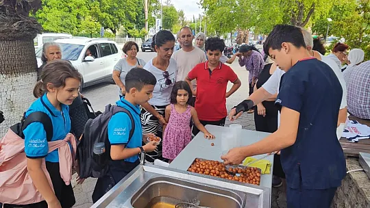 Büyük Kaptan Hayrına Lokma Dağıtıldı