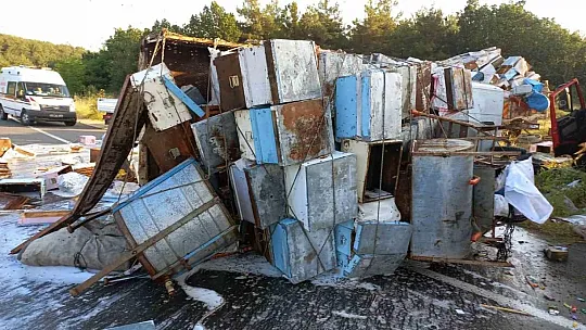 Arıcılara tır çarptı: 4 ölü, 1 yaralı