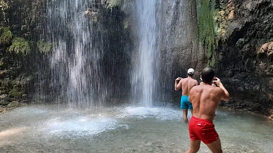 Gizlikent Şelalesi Büyülüyor