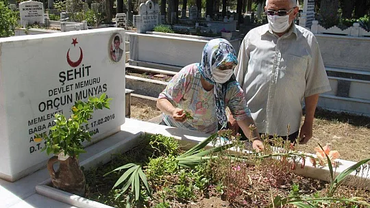 Şehit Ailelerinin Hüzünlü Bayramı