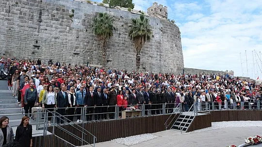 23 Nisan çoşkuyla kutlandı