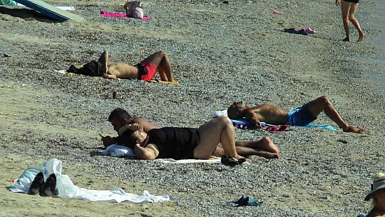 Ekim ayında deniz keyfi sahiller yeniden doldu