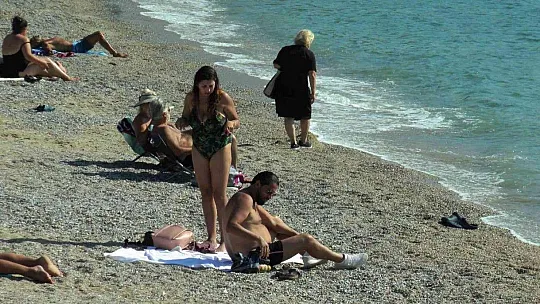 Ekim ayında deniz keyfi sahiller yeniden doldu