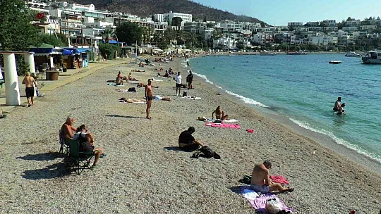 Ekim ayında deniz keyfi sahiller yeniden doldu