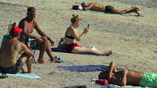 Ekim ayında deniz keyfi sahiller yeniden doldu