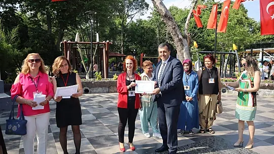 El emeği ürünlerini yıl sonu sergisiyle görücüye çıkarttılar