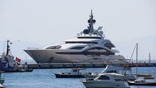 Emirin yüzer sarayı Bodrum'da