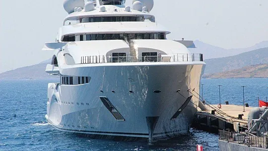 Emirin yüzer sarayı Bodrum'da