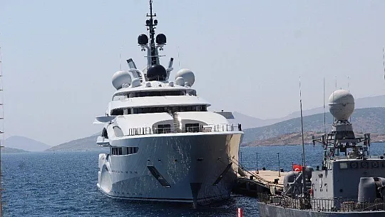 Emirin yüzer sarayı Bodrum'da