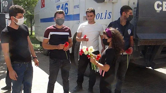 Emniyet'in 'alev savaşçıları'na görkemli uğurlama