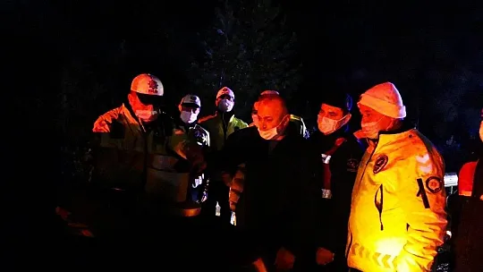 Emniyet Müdürü, doğum günü pastasını heyelan yerinde kesti