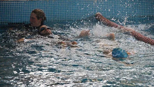 Engellerini sporlar aşıyorlar