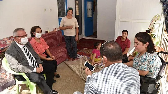 Engelli genç kızın şiirini besteleyerek hayallerini gerçekleştirdi