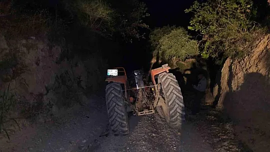 Direksiyon hakimiyetini kaybeden sürücü yaşamını yitirdi