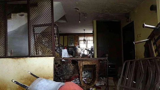 EV DEĞİL HAYVAN MEZARLIĞI