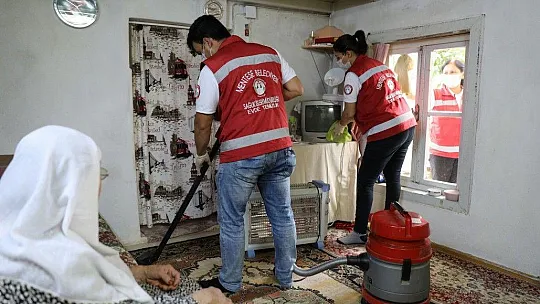 Elele Butik Dayanışma Merkezi ile İhtiyaç Sahibi Vatandaşların Yüzü Gülüyor