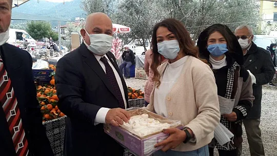 Gelecek Partisi, pazarcı esnafını kongreye davet ettİ