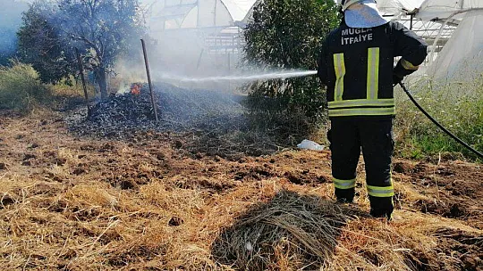 FETHİYE'DEKİ YANGIN BÜYÜMEDEN SÖNDÜRÜLDÜ