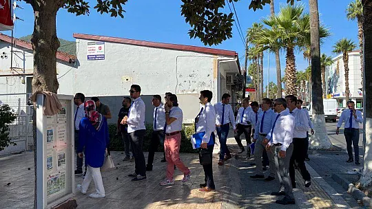 MAVİ GRUP BAŞKAN ADAYI ÇIRALI ÇARŞI ESNAFINI ZİYARET ETTİ