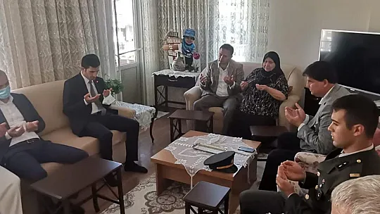Kaymakamdan Şehit Ve Gazi Ailelerine Bayram Ziyareti