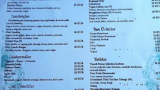 Fahiş fiyatlarıyla dudak uçuklatan restoran görüntülendi