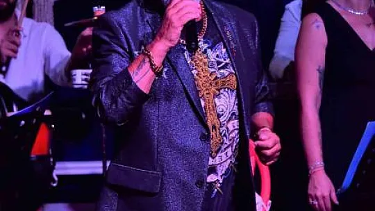 Fedon'dan aşk tarifi