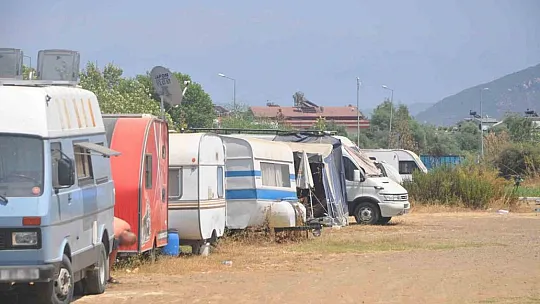 Park, karavanlarla doldu vatandaşlar tepki gösterdi