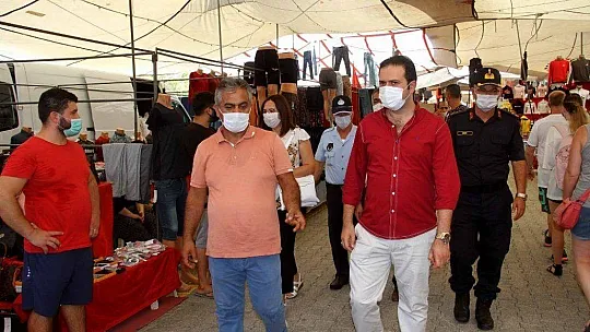 Fethiye'de maske ve sosyal mesafe denetimi